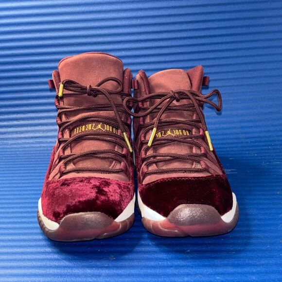 Size 8Y- GS Nike Air Jordan 11 Retro Heiress Maroon RARE 852625-650 Women’s 9.5 - Picture 3 of 8